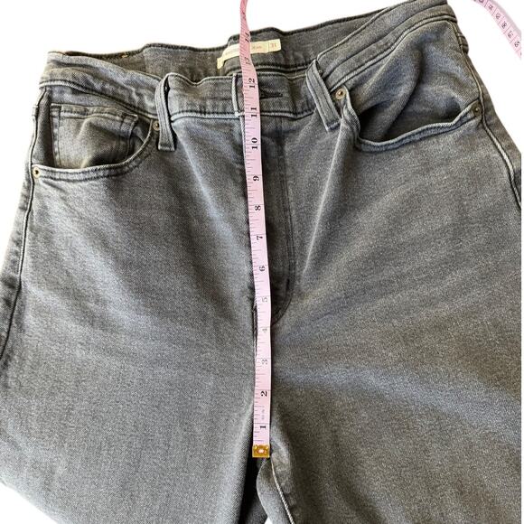 Levi's High Waisted Mom Jean Faded Black High Rise Tapered 31 Basic Staple - Picture 10 of 12